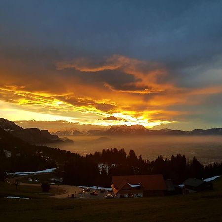 Grosszuegige Ferienwohnung Am Skigebiet Boedele Mit Rheintalblick Dornbirn Buitenkant foto