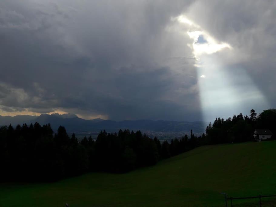 Grosszuegige Ferienwohnung Am Skigebiet Boedele Mit Rheintalblick Dornbirn Buitenkant foto